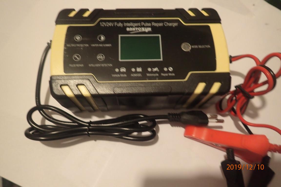 Batterieladeerhaltungsgerät